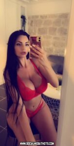 Yvonnebar Bisexual Onlyfans Leaks Female Huge Breasts